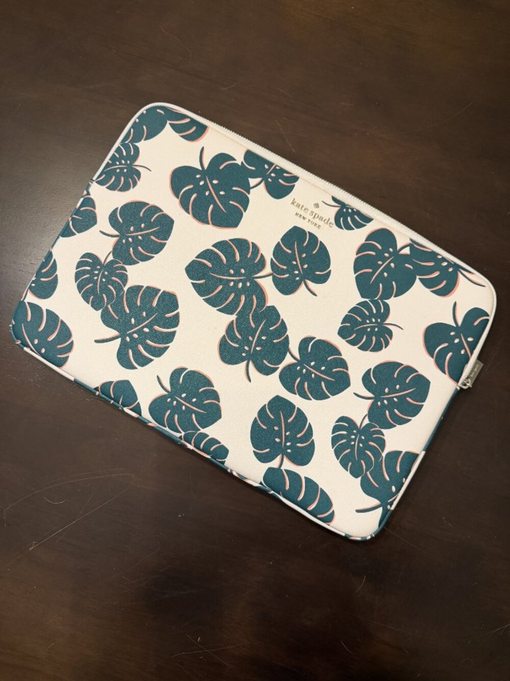 Kate Spade New York Tropical Leaf Laptop Case – Brand New